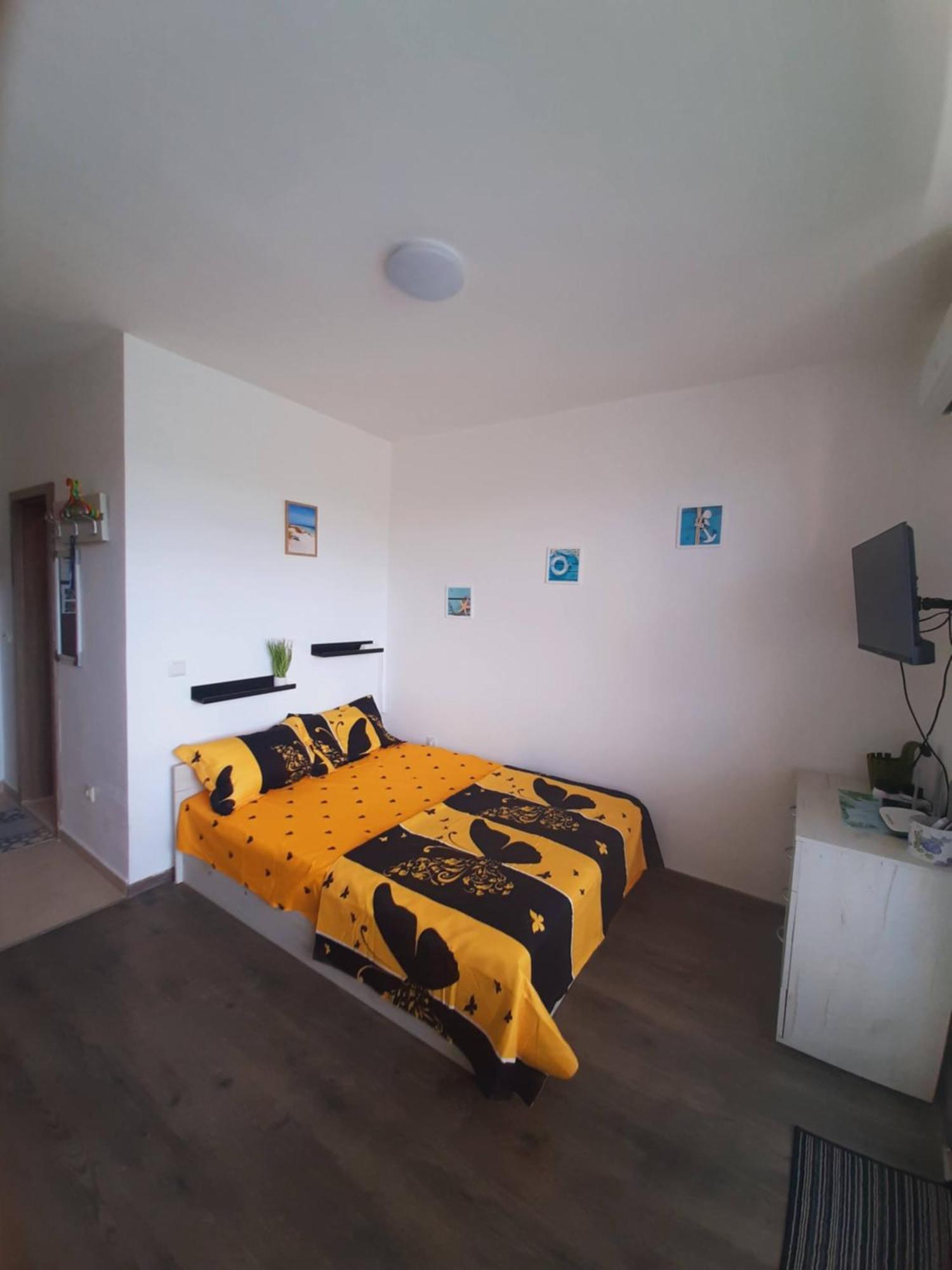 Apartment-Studio Daisy In Kiwi Gardens Complex بايالا المظهر الخارجي الصورة